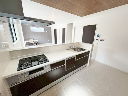 �L�b�`���@�������Ƒ����J��[�߂�A������̂���L�b�`��