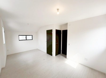 �q�������@�������v���C�x�[�g��ԂƂ��ĐÂ��ŗ�������������񋟂��Ă���܂�