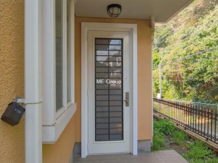 ���ց@�O��