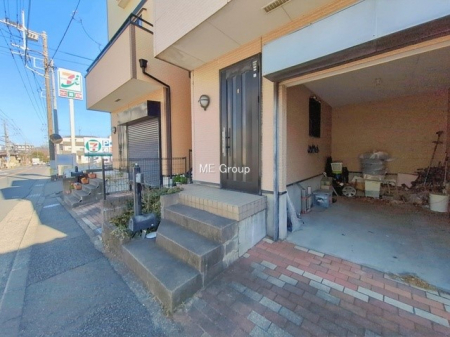 ���ց@�O��