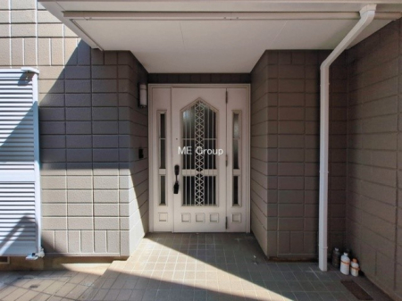 ���ց@�O��