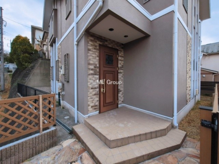 ���ց@�O��