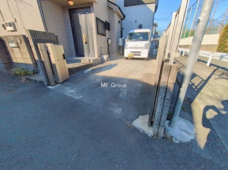 �@�O�ρ����K�Ȓ��ԃX�y�[�X�ň��S