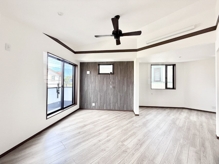 ���r���O�@���������났�ƏΊ炪�W�܂�A�S���܂郊�r���O