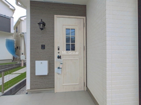 ���ց@�O��