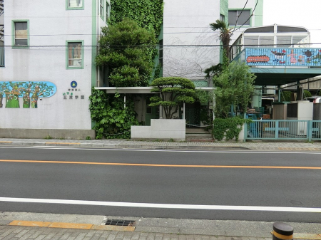 ���ӊ��@�c�t���E�ۈ牀 900m �}�}�̐X�c�t��