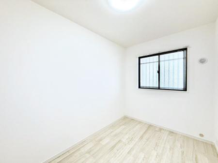 �q�������@����