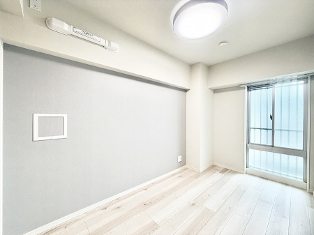 �Q���@����