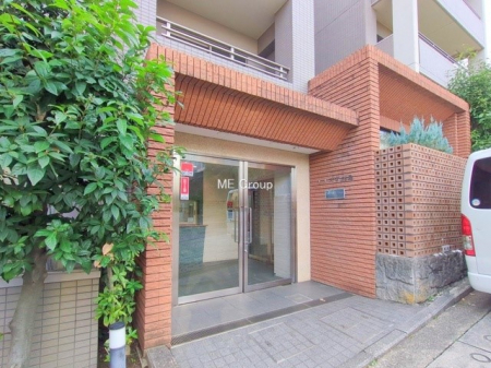 �G���g�����X�@�O�ρ��������̂���G���g�����X�͉��K�Ȗ����̎n�܂�����o���܂�