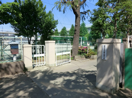 ���ӊ��@���w�Z 1680m �������s����O���w�Z