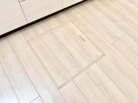 ���̑����ρ@�ݔ����B�ꂽ���[�X�y�[�X�ŉƑS�̂��X�b�L��