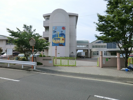 ���ӊ��@���w�Z 600m ���{��s����䓌���w�Z