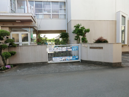 ���ӊ��@�c�t���E�ۈ牀 900m ����s�����ۈ牀