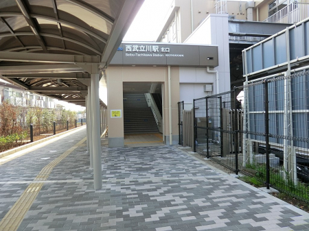 ���ӊ��@�w 1300m �����q�����u��������v�w
