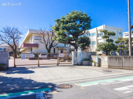 ���ӊ��@���w�Z 300m ���͌��s���c�����w�Z