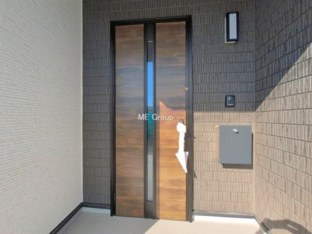 ���ց@�O��